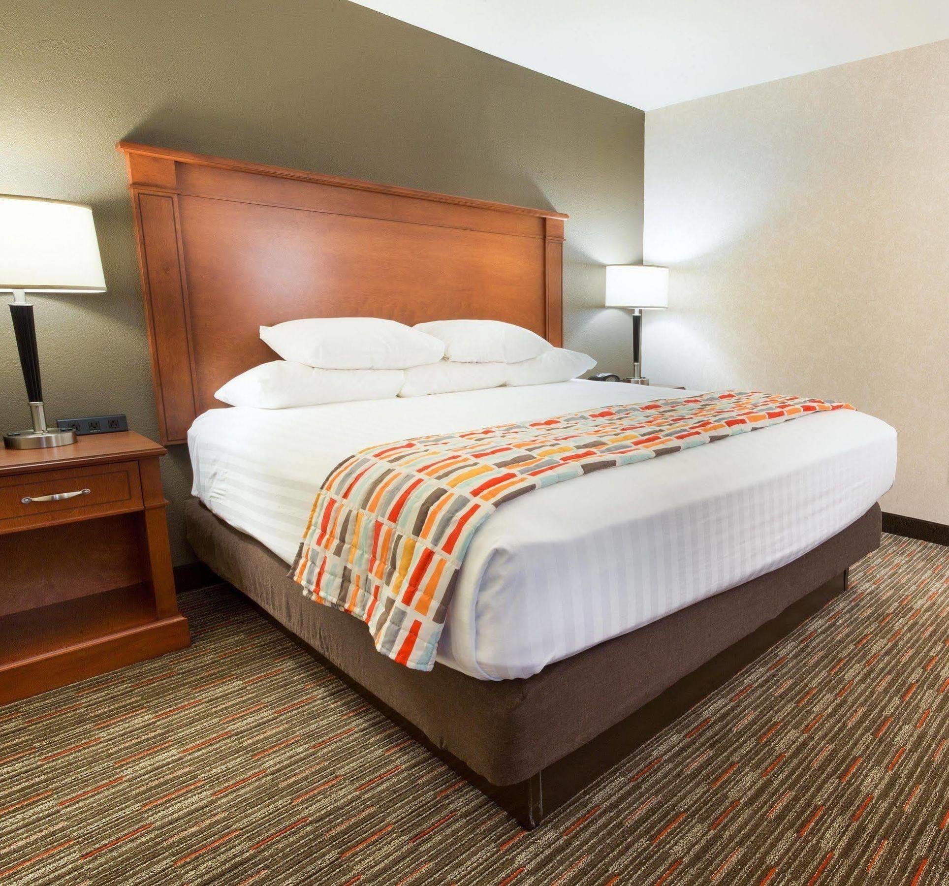 Drury Inn & Suites St. Louis Creve Coeur Zewnętrze zdjęcie